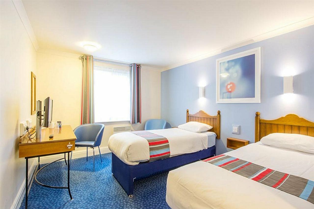 แทรเวลลอดจ์ เชสเตอร์-เลอ-สตรีท Hotel Plawsworth ภายนอก รูปภาพ